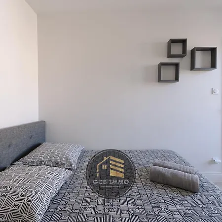 Lesdiguieres 3 Bedrooms Parking Apartment