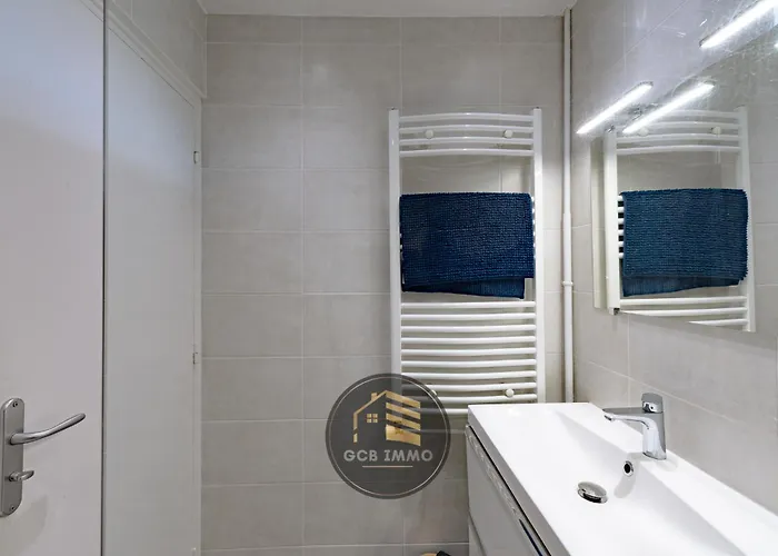 Lesdiguieres 3 Bedrooms Parking גרנובל