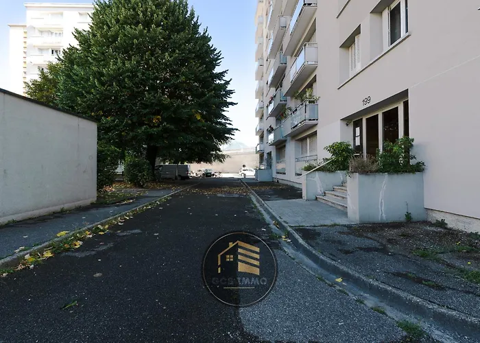 Lesdiguieres 3 Bedrooms Parking
