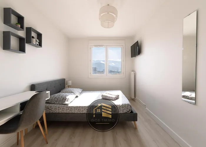 Lesdiguieres 3 Bedrooms Parking Апартаменти Гренобль